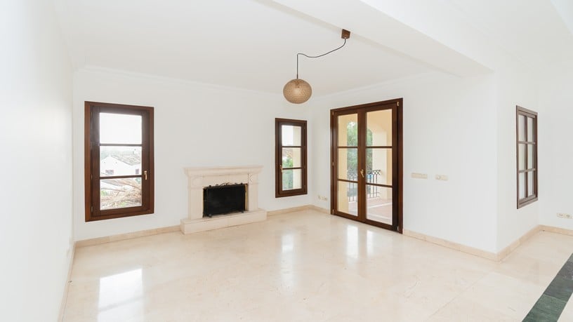 Chalet adosado en venta en calle Alta